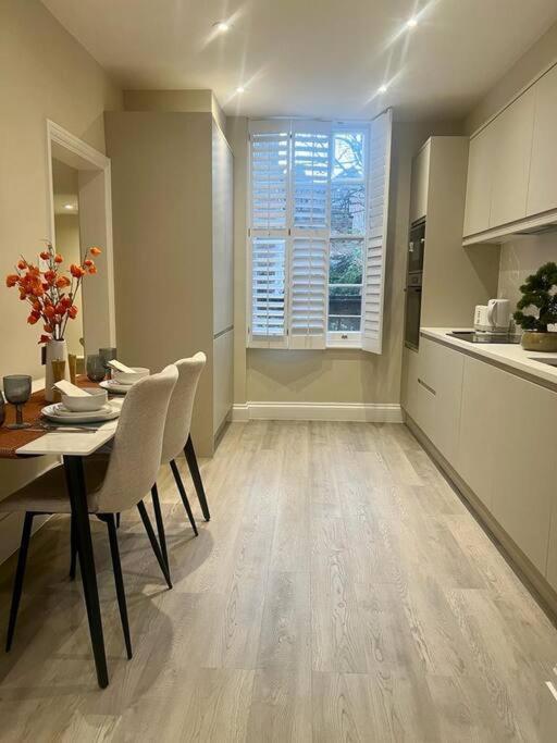 New Flat In Holland Park Apartment London Exterior photo